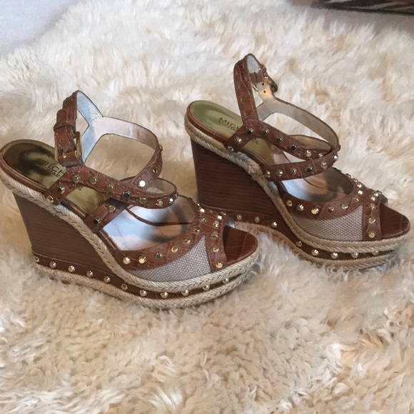 Michael Kors Studded Strappy Wedge size 7 1/2 - Picture 2 of 6